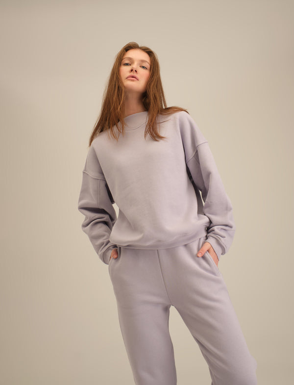 Perfekte Basic Sweatshirt aus %100 Baumwollstoff